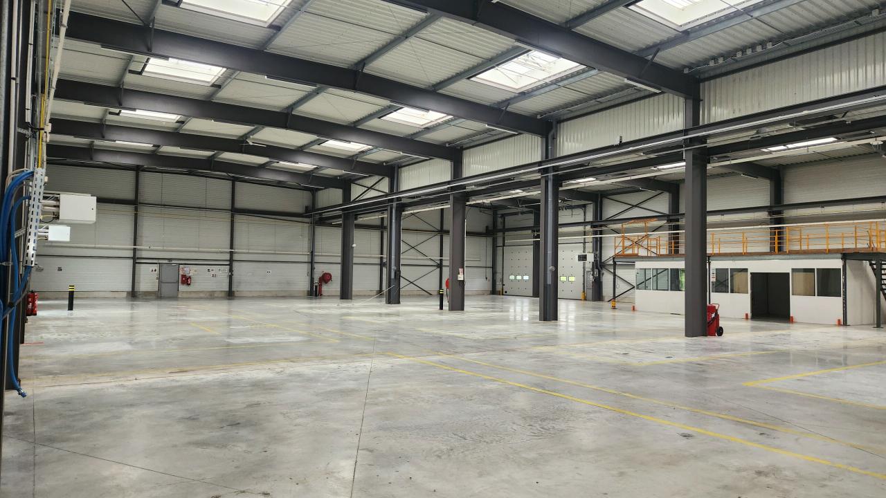 Local d'activité Bailly-Romainvilliers 3300m² Location local d'activité Bailly-Romainvilliers Seine-et-Marne OLACT2314378 2